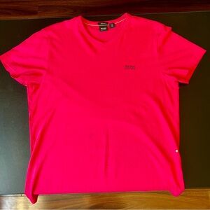 Hugo Boss T-Shirt Medium size